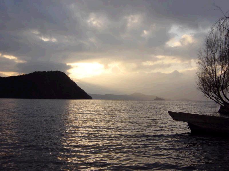 泸沽湖2.jpg