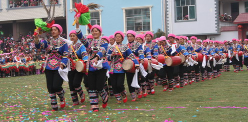花鼓舞队入场.jpg